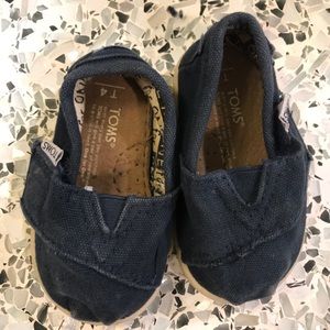 Navy T4 Toms